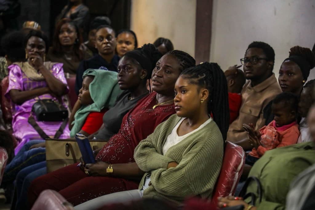 Vie de l'église — assemblee ecoute
