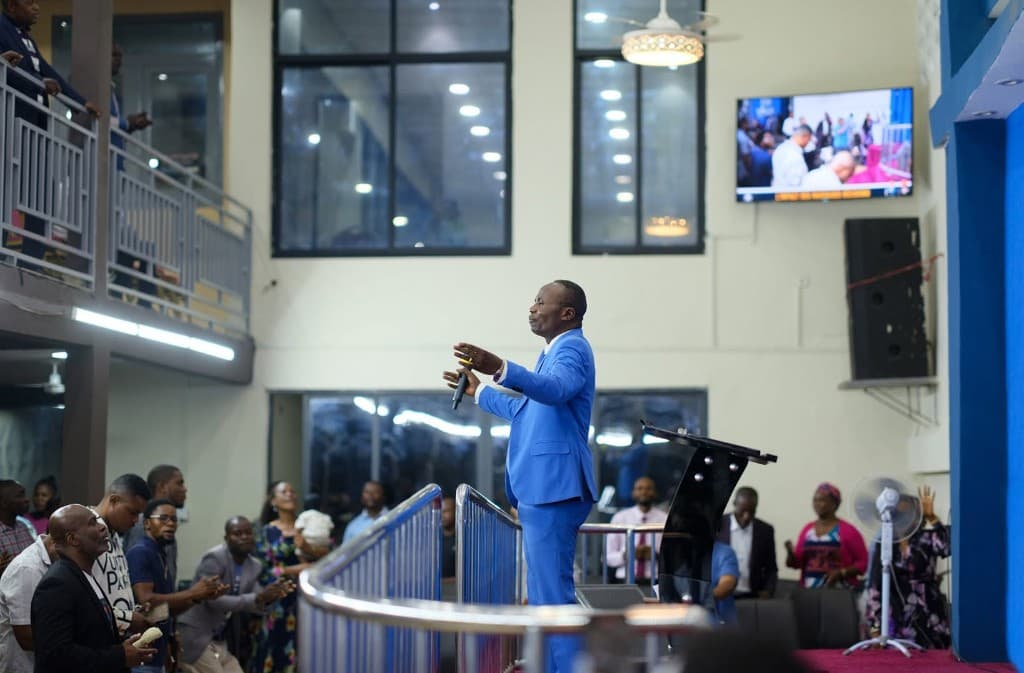 Vie de l'église — pastor odon banner